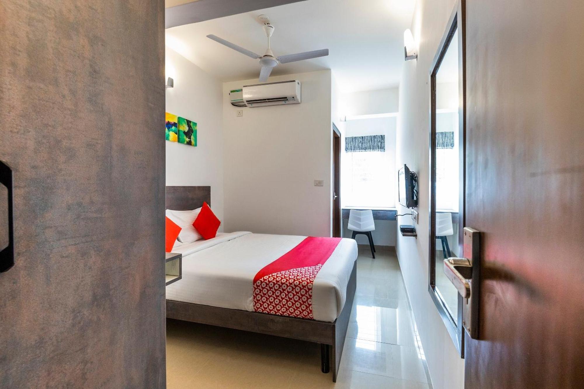 Hotel Super Townhouse Hebbal Bengaluru Zewnętrze zdjęcie